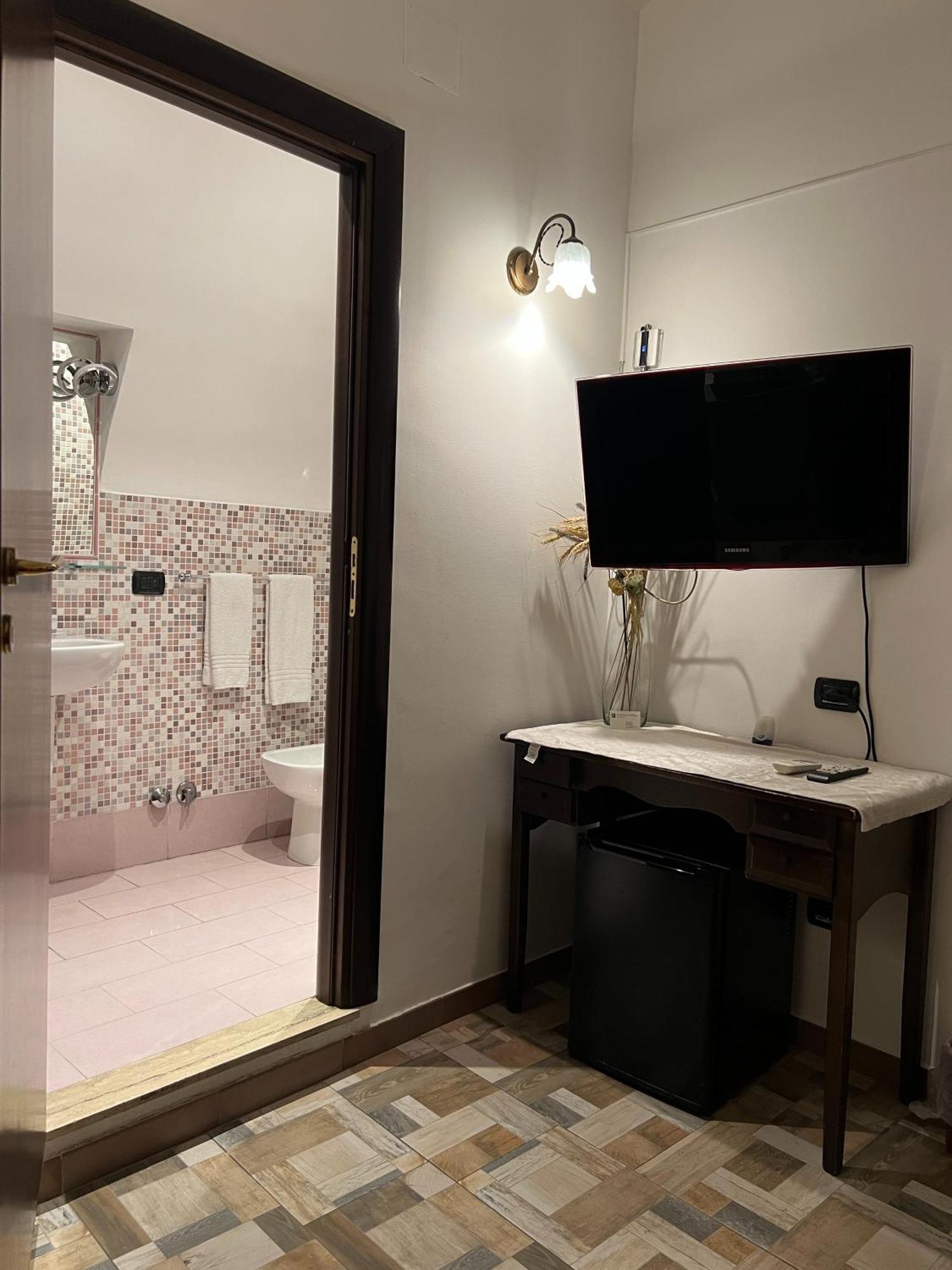 B&B La Dimora Di Nettuno Naples Extérieur photo
